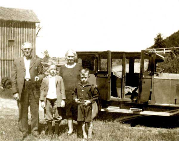 Jerry Lewis & wife Mamie Babcock