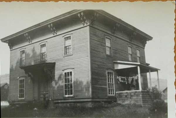 Ray Smith House - 1943