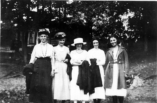 Alice Tait, Hannah, Edna, Mabel Stevens, Marjorie Morss